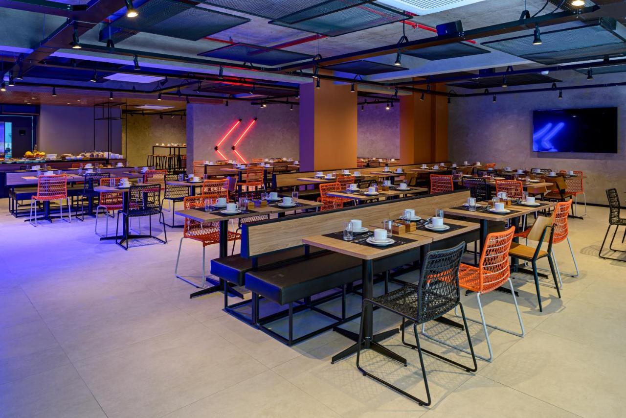 Ibis Budget Balneário Camboriú Esterno foto