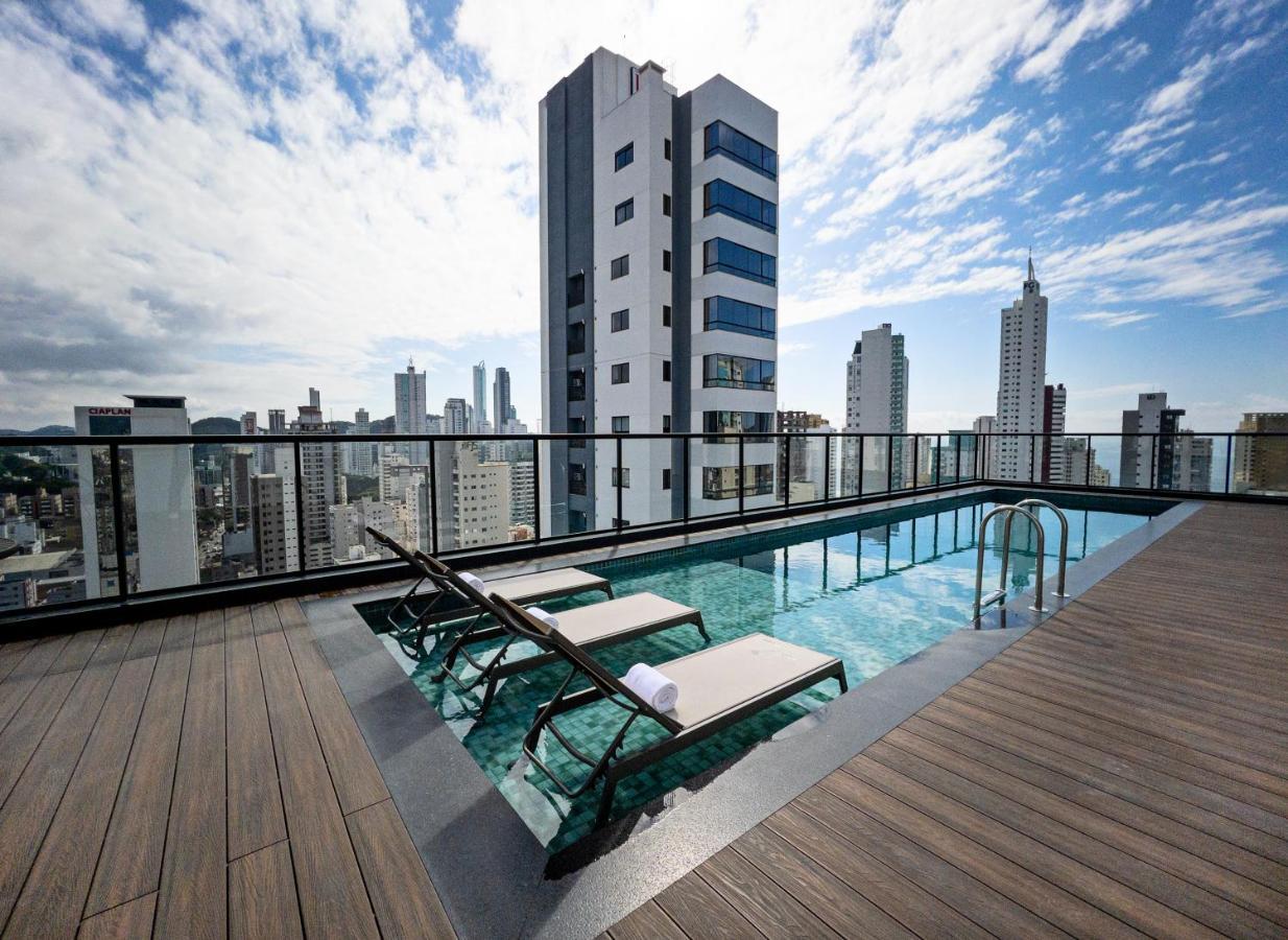 Ibis Budget Balneário Camboriú Esterno foto