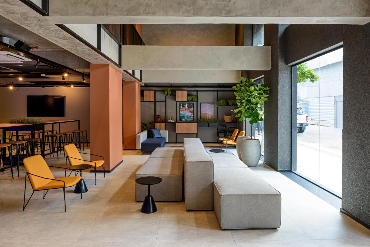 Ibis Budget Balneário Camboriú Esterno foto