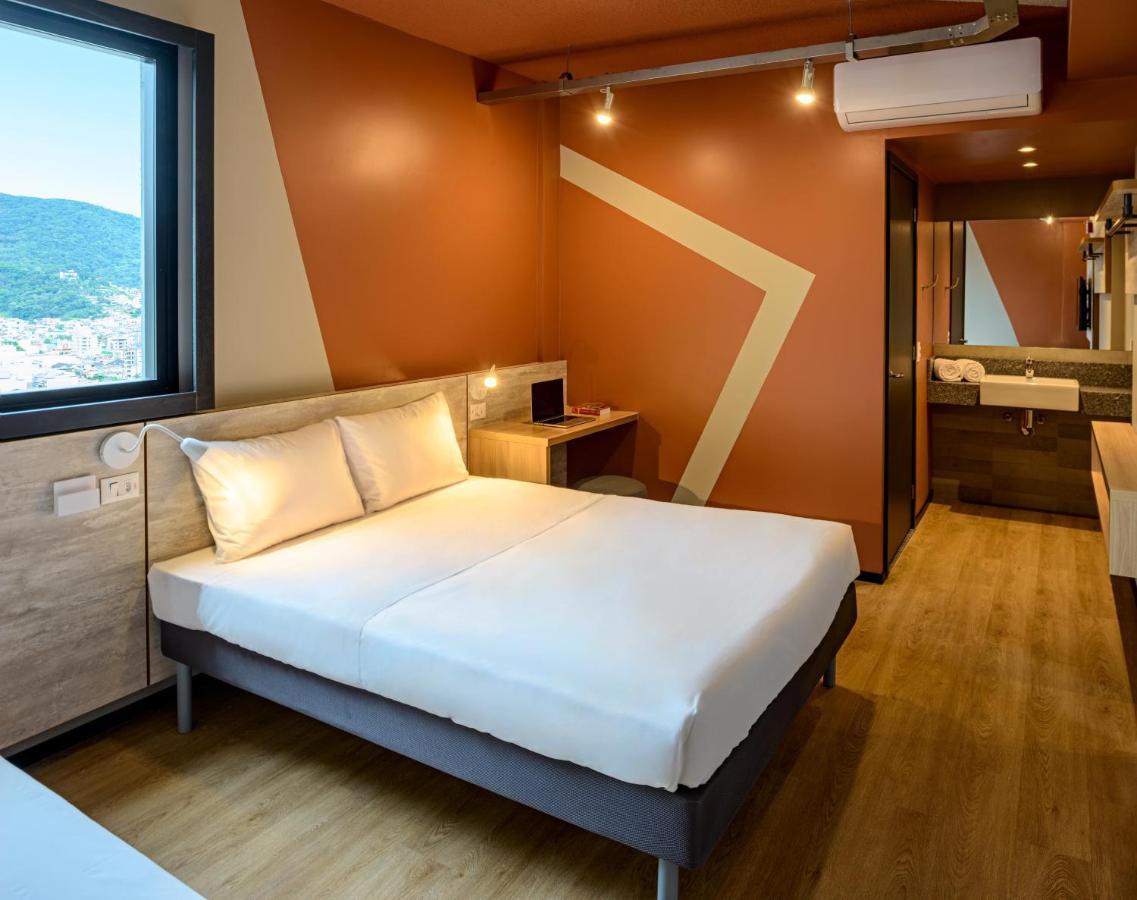 Ibis Budget Balneário Camboriú Esterno foto