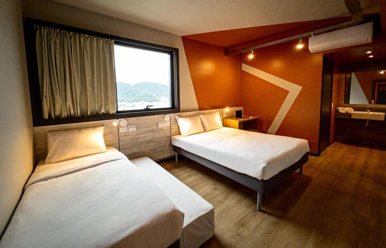 Ibis Budget Balneário Camboriú Esterno foto