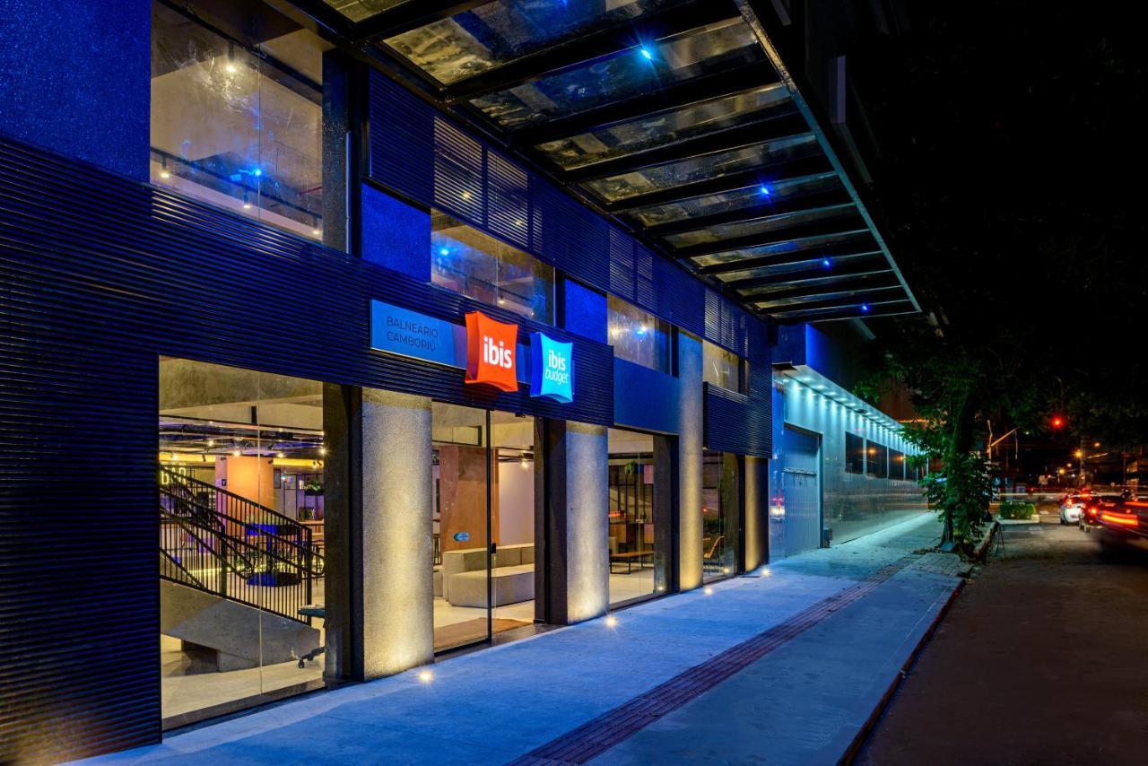 Ibis Budget Balneário Camboriú Esterno foto